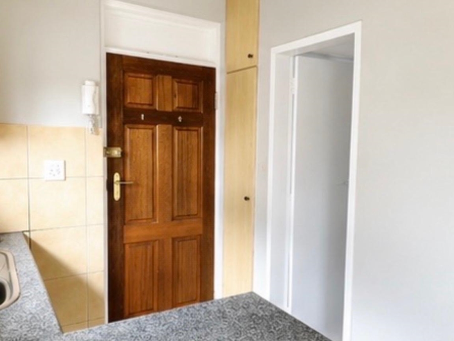 1 Bedroom Property for Sale in Rosebank Western Cape
